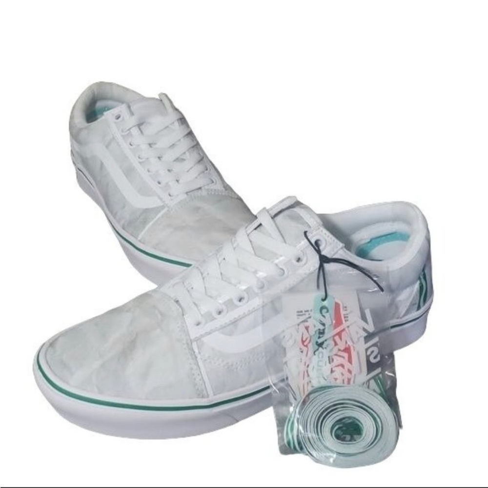 Vans x Crayola Comfycush Old Skool White Sneakers 10